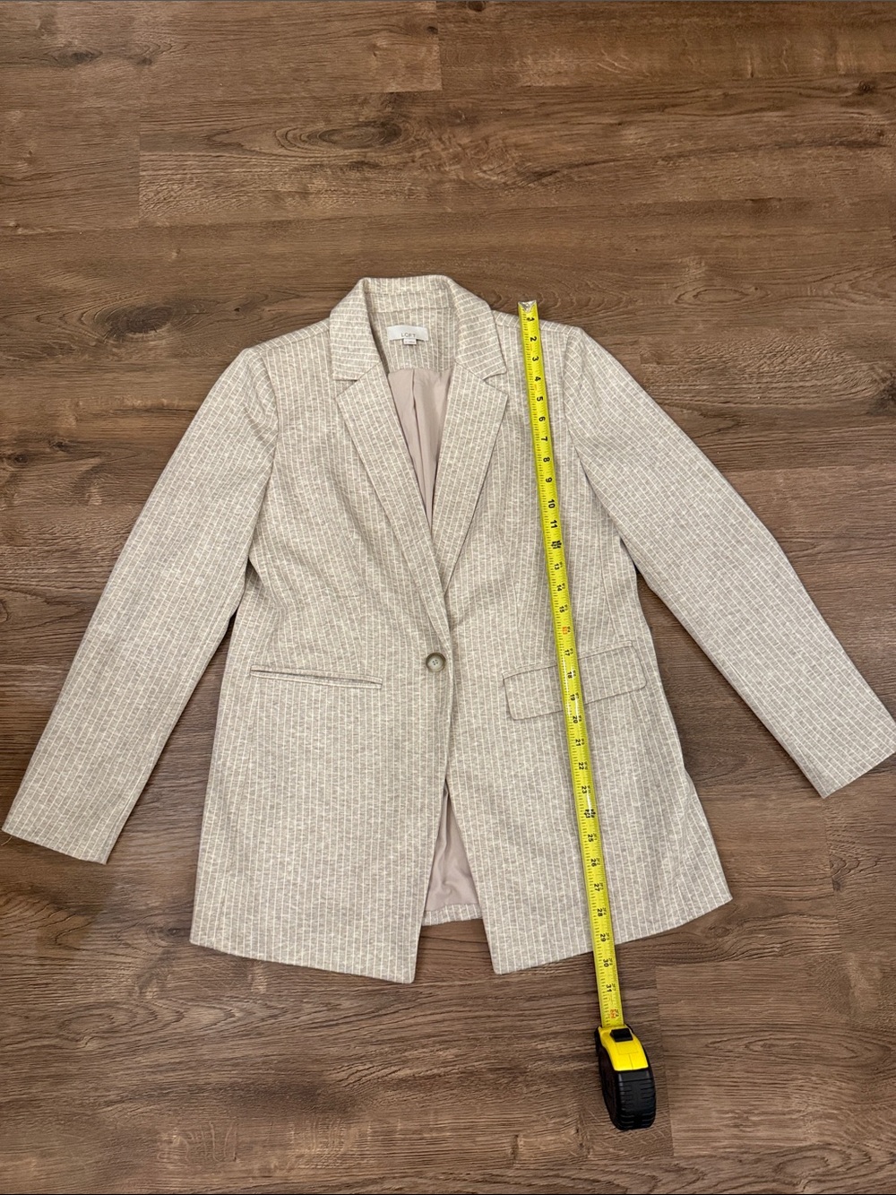 LOFT Light Beige Pinstriped Textured Single-Button Blazer Size 6